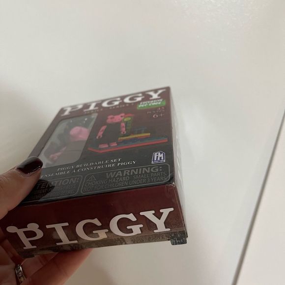 Roblox PIGGY Rare Collectible Never Opened Box Piggy Series 1 - Picture 9 of 14